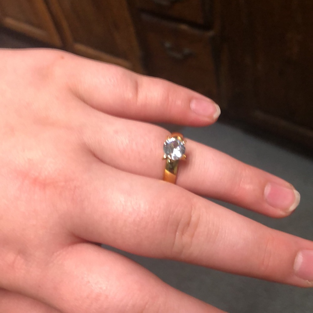 Diamond ring - Picture 3 of 4